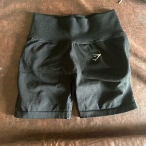 Gymshark small women’s booty scrunch shorts